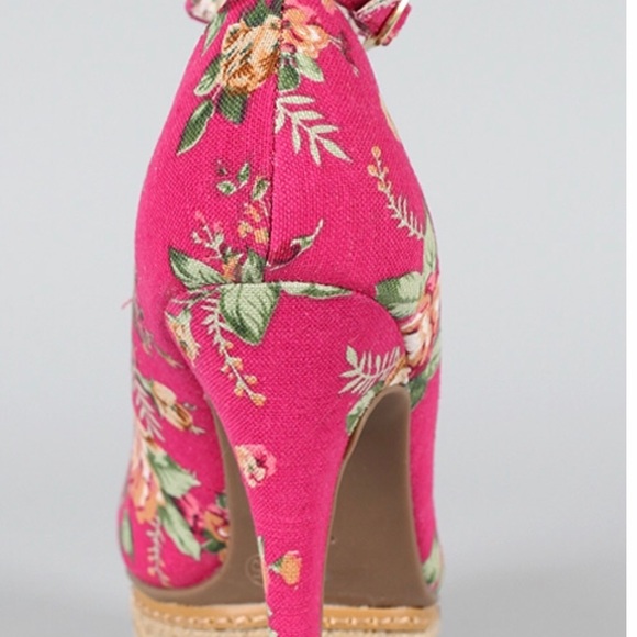 🍒90s Dollhouse Prin Platform Pinup Pumps - Picture 2 of 8